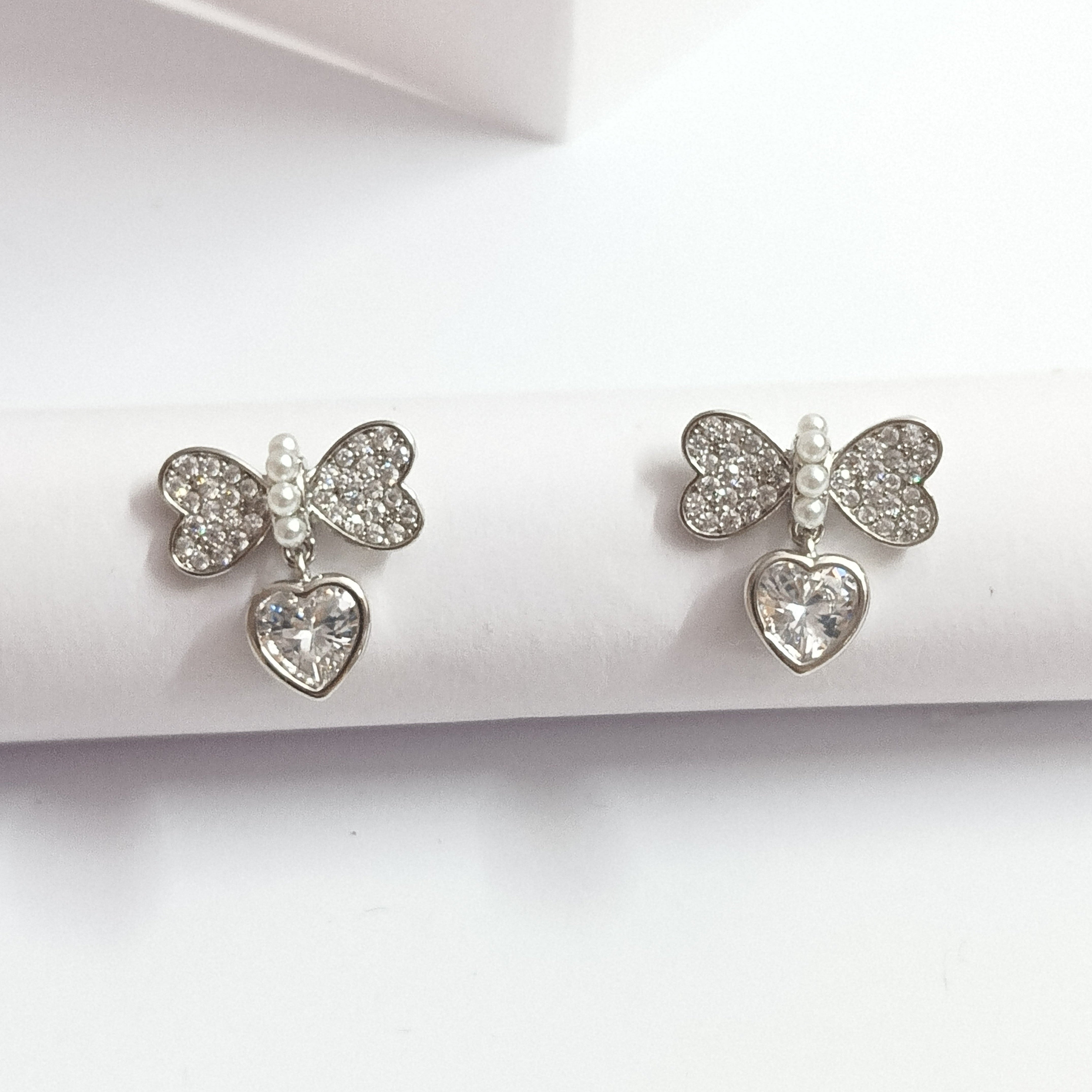 Dazzling Heart-Drop Tassel Earrings