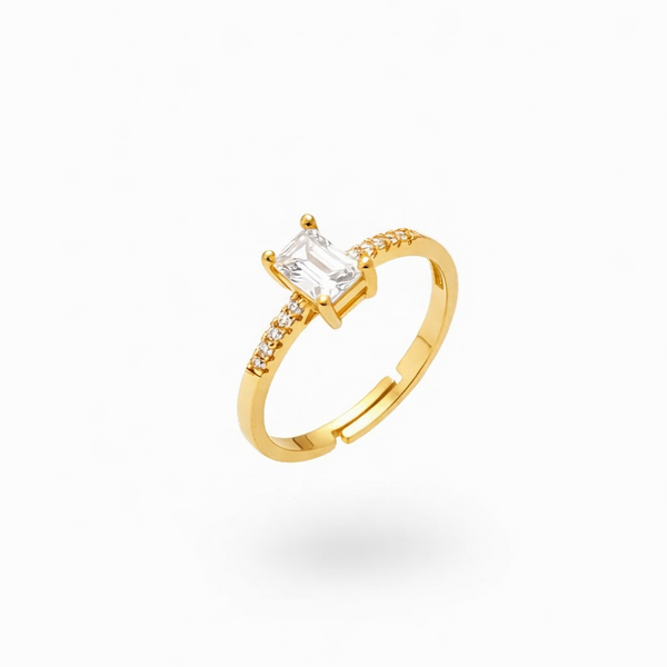 Elara Solitaire Ring