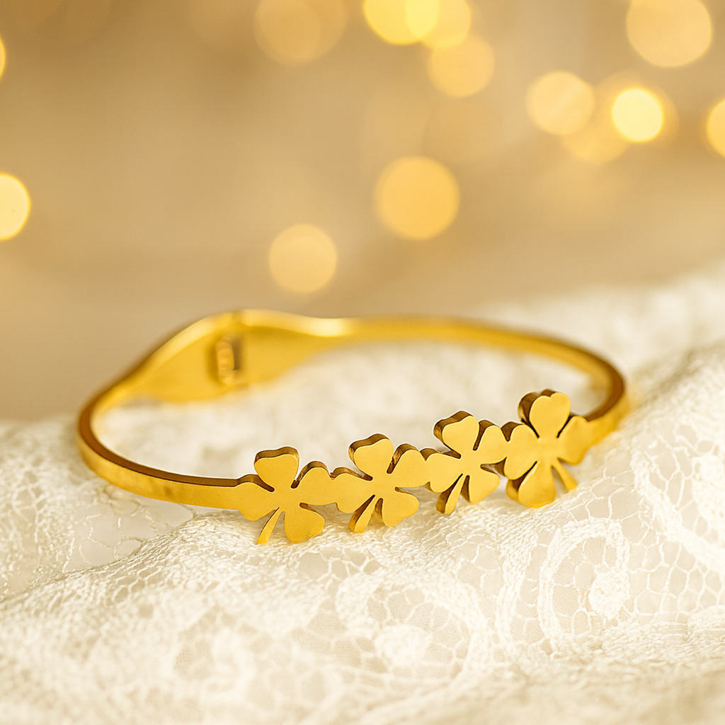 Elegant Flower Design Bracelet