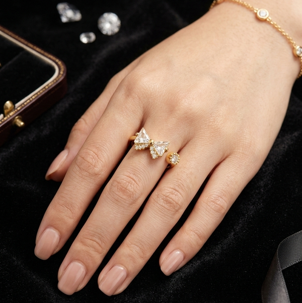 Adira Ribbon Bypass Ring