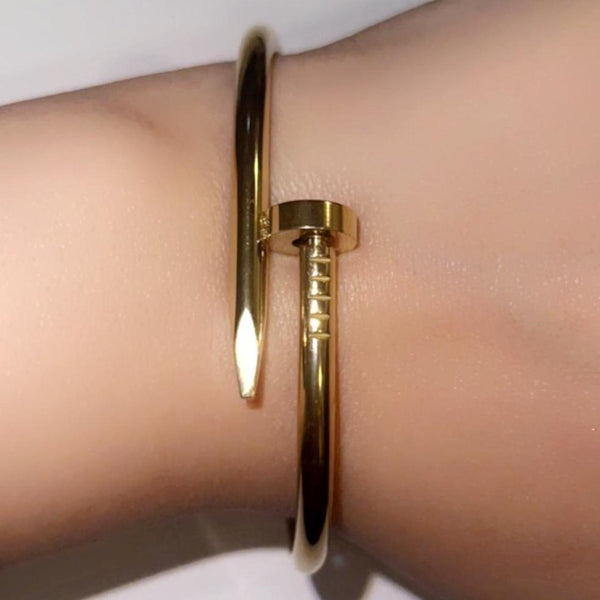 Golden Nail Curve Bangle