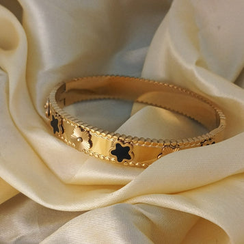 Classic Clover Charm Gold Bracelet