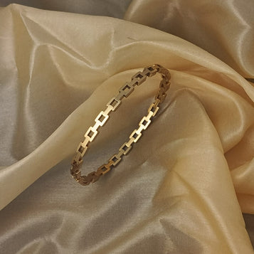 The Modern Link Bangle
