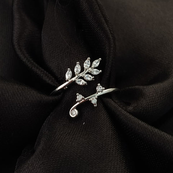 Graceful Adjustable Leaf Vine Ring